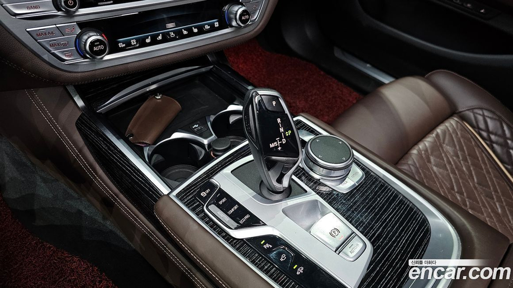 BMW 7 Series (G11) 740Li xDrive M Sports (02.2022)