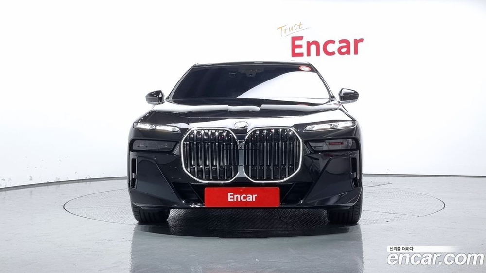 BMW 7 Series (G70) 740i sDrive M Sports (08.2023)