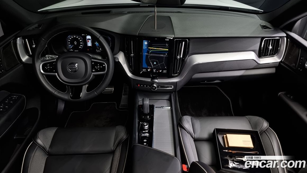 Volvo XC60 2 Generation T8 R-Design (01.2021)