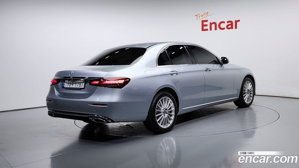 Mercedes-Benz E-Class W213 E250 Exclusive (11.2021)