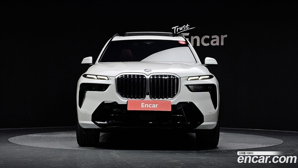 BMW X7 (G07) xDrive 40i M Sports 6-и местный (10.2023)
