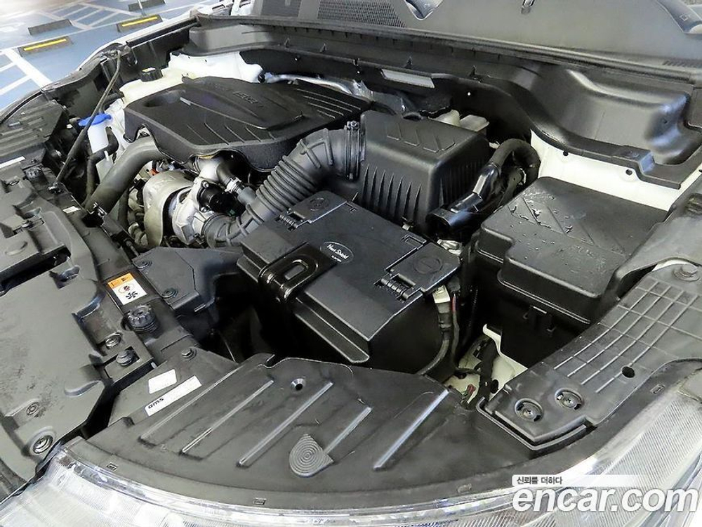 KG Mobility (Ssangyong) Beautiful Korando Бензин 1.5 2WD R-플러스 (06.2021)