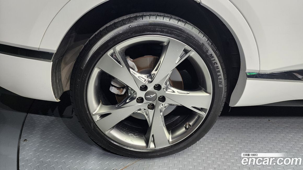 Genesis GV80 2.5T Бензин AWD (03.2020)