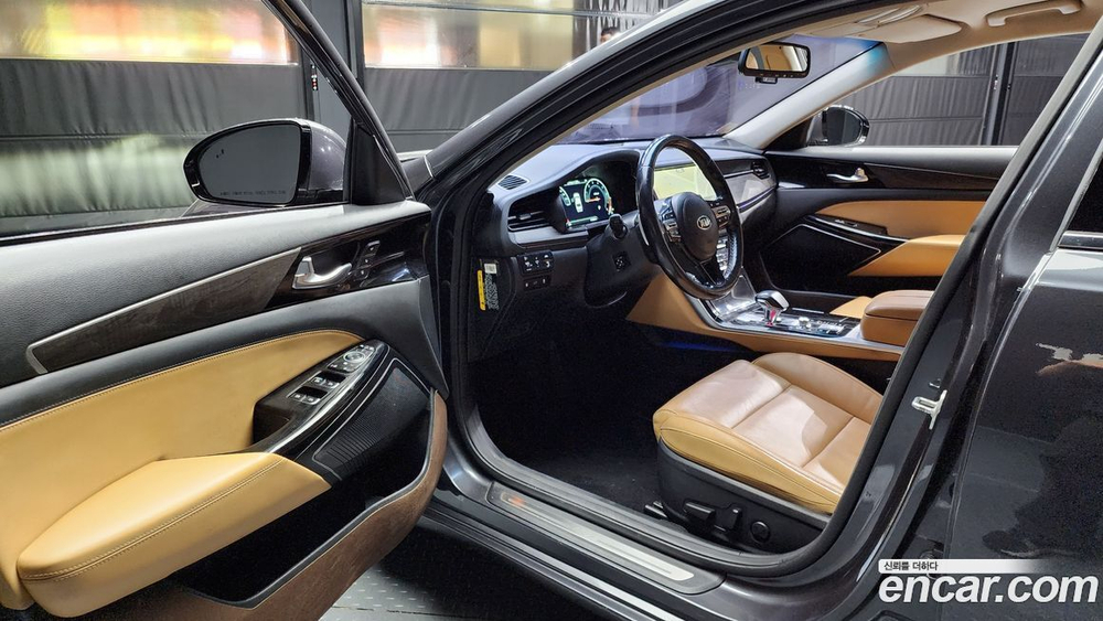Kia K7 (Cadenza) Premier 2.5 GDI Noblesse (08.2019)