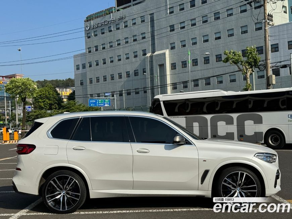 BMW X5 (G05) M50i (02.2021)