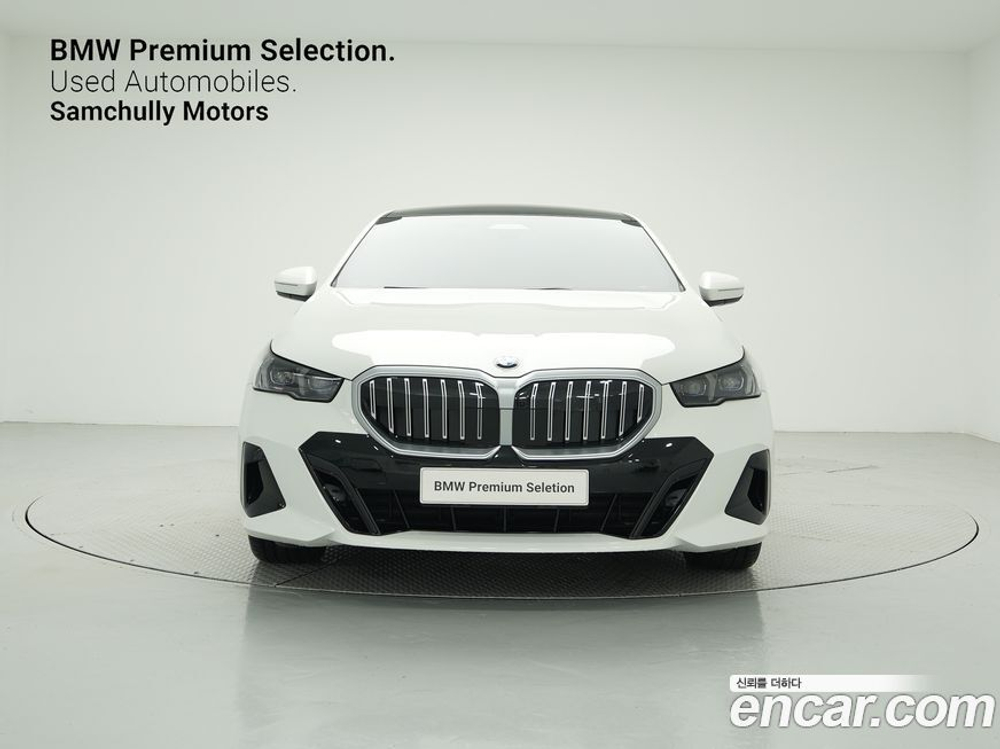 BMW 5 Series (G60) 523d M Sports (02.2024)