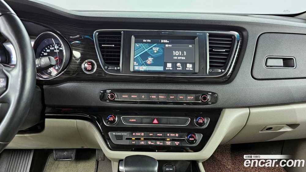 Kia The New Carnival (Sedona) 9-и местный Prestige (04.2020)