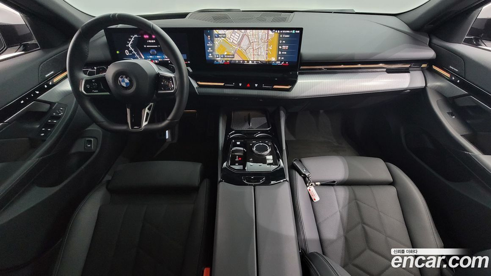 BMW 5 Series (G60) 520i M Sports (12.2023)