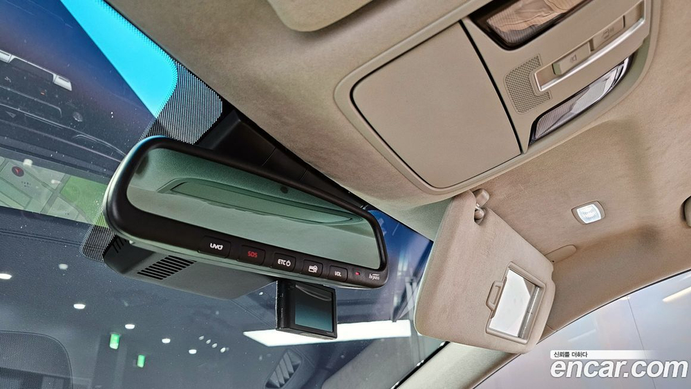 Kia K7 (Cadenza) Premier Hybrid Signatures (05.2020)