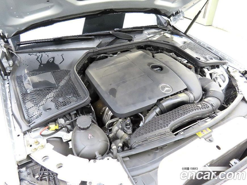 Mercedes-Benz C-Class W205 C200 Avangarde (06.2020)