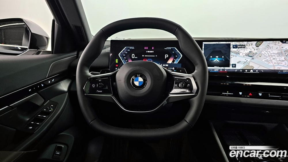 BMW 5 Series (G60) 520i (02.2024)