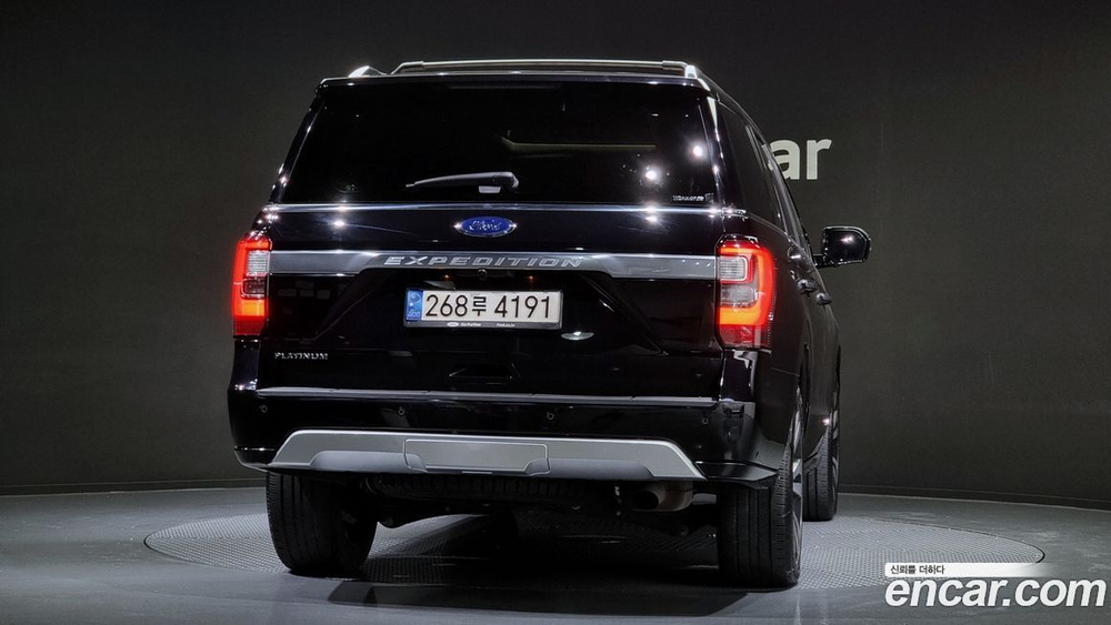Ford Expedition Platinum 4WD (04.2021)