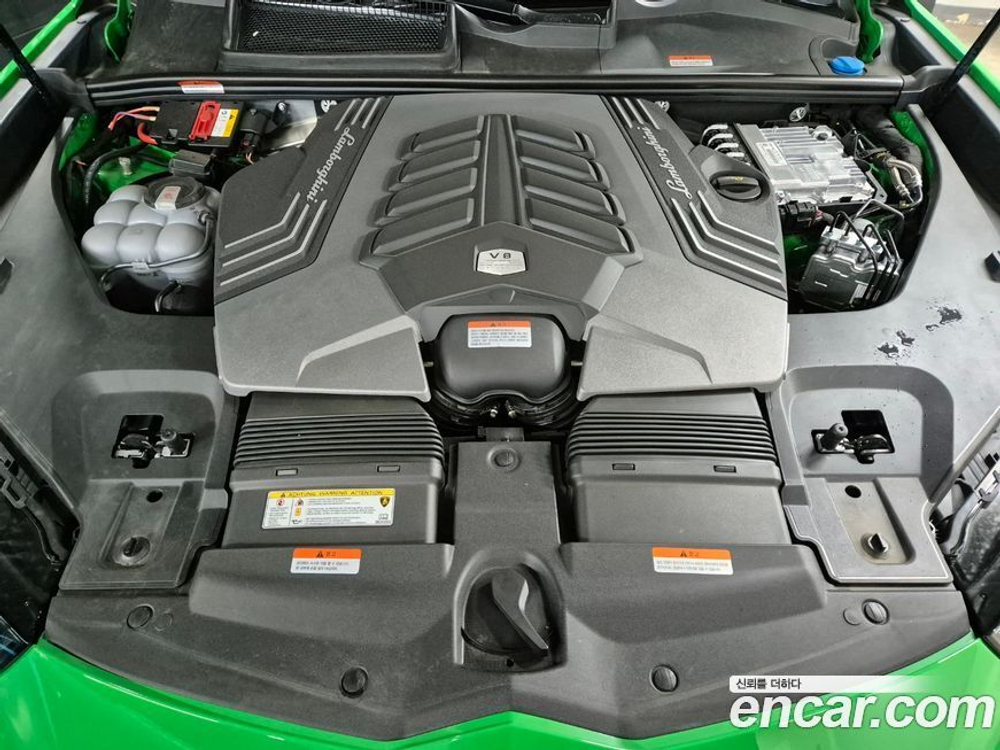 Lamborghini Urus 4.0 V8 퍼포만테 (08.2023)