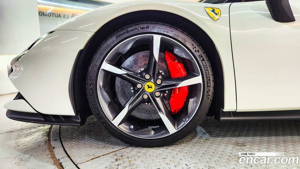 Ferrari SF90 Stradale 4.0 (12.2022)