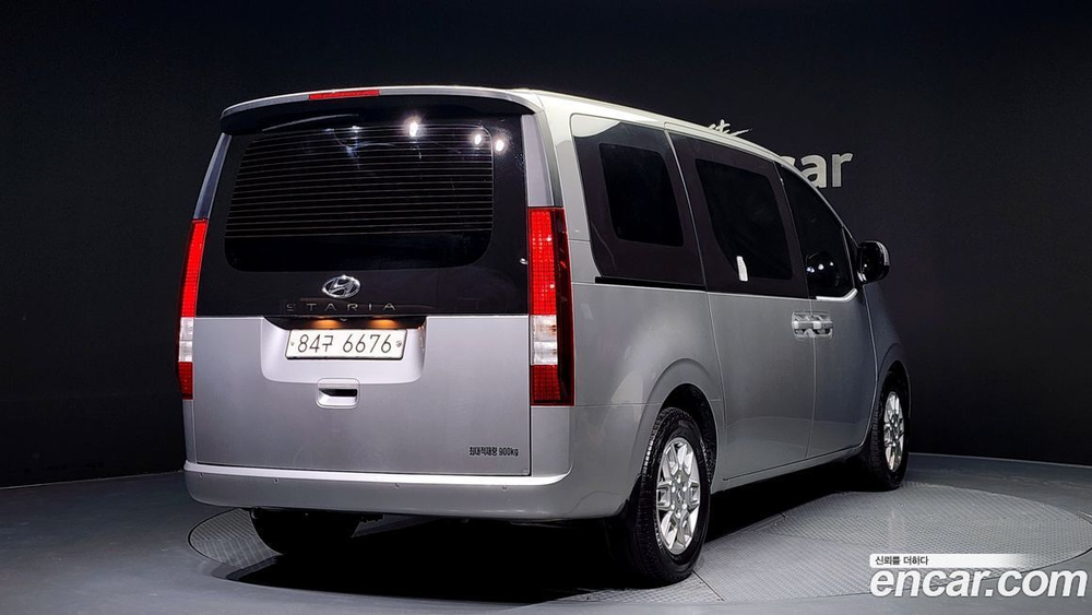 Hyundai Staria Cargo 3-х местный (05.2021)