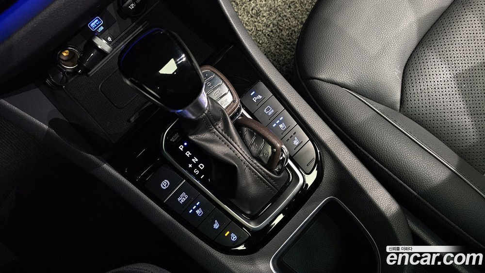 Hyundai The New Ionic Hybrid 1.6 HEV (06.2020)