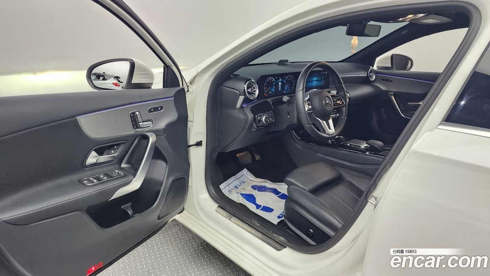 Mercedes-Benz A-Class W177 A220 Hatchback (03.2021)