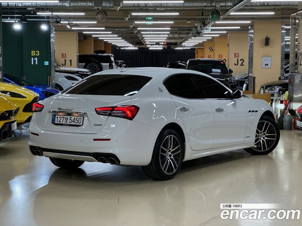 Maserati Ghibli 2.0 GranLusso (11.2021)