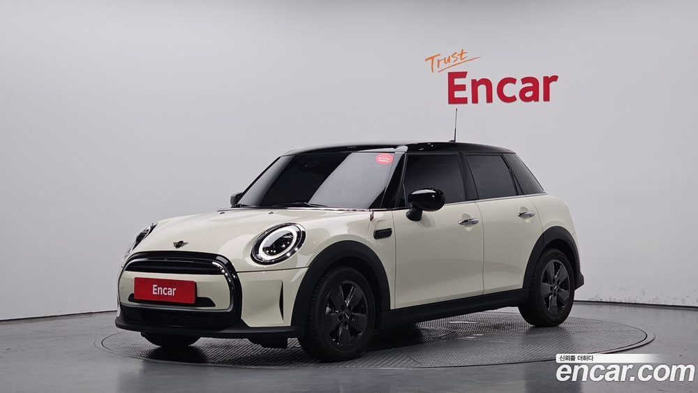 Mini Cooper 5 дверей Classic (06.2022)