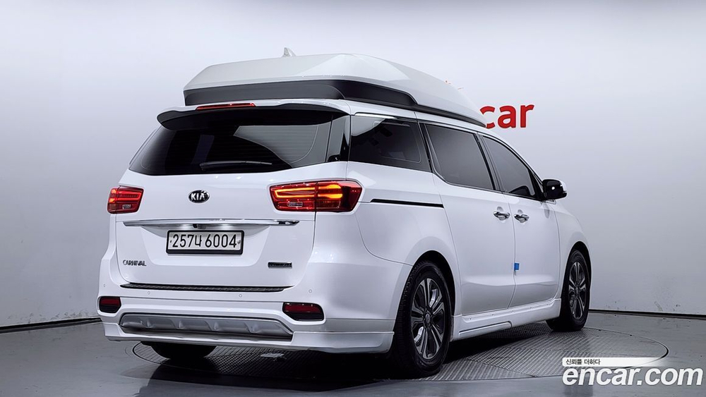 Kia The New Carnival (Sedona) 9-и местный High Limousine (12.2019)