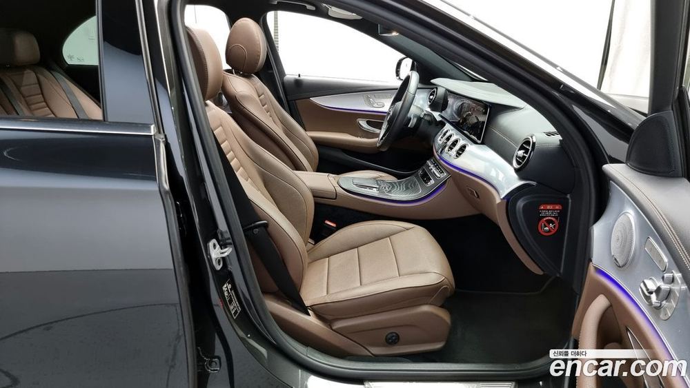 Mercedes-Benz E-Class W213 E350 4MATIC Avangarde (03.2021)