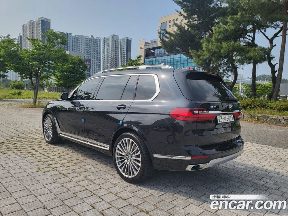 BMW X7 (G07) xDrive 40i Design Pure Excellence 6-и местный (02.2021)