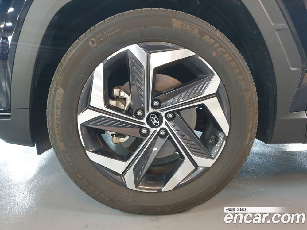 Hyundai Tucson (NX4) Бензин 1.6 Turbo 2WD (08.2023)