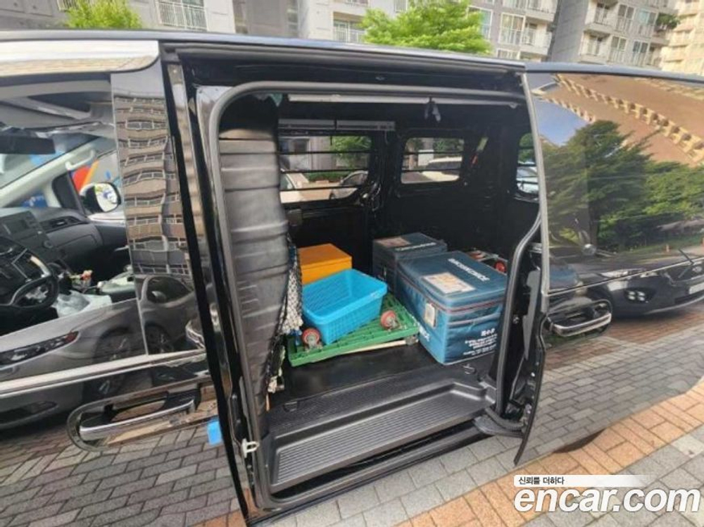 Hyundai Staria Cargo 3-х местный (03.2022)