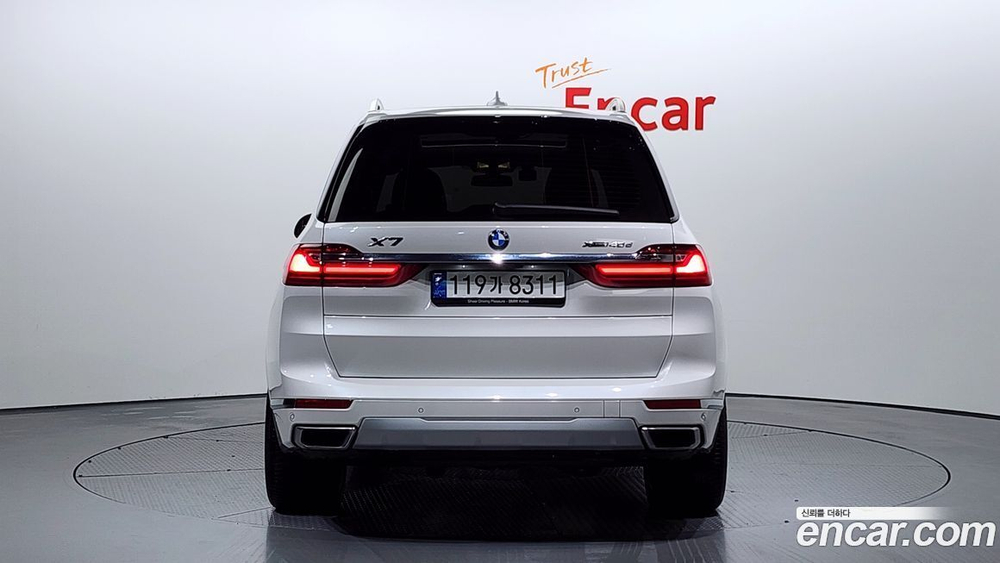 BMW X7 (G07) xDrive 40d Design Pure Excellence 6-и местный (08.2022)