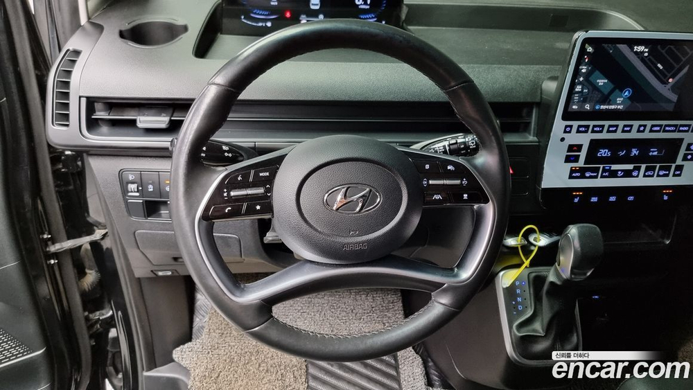 Hyundai Staria Cargo 3-х местный (02.2022)