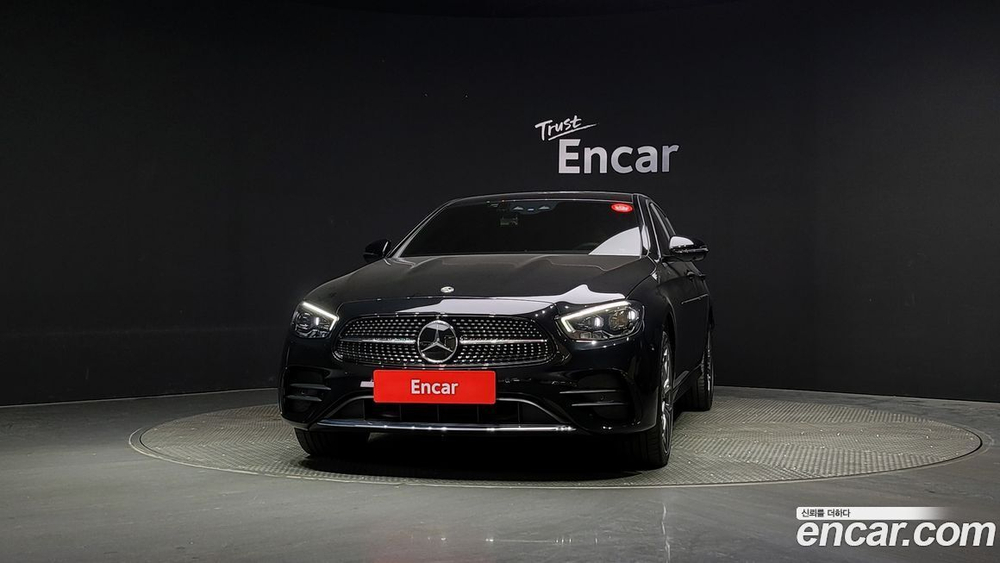 Mercedes-Benz E-Class W213 E220d 4MATIC AMG Line (01.2022)