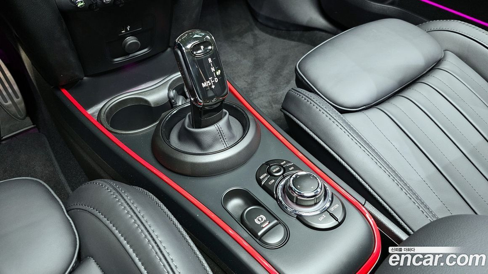 Mini Cooper S Countryman JCW (03.2024)