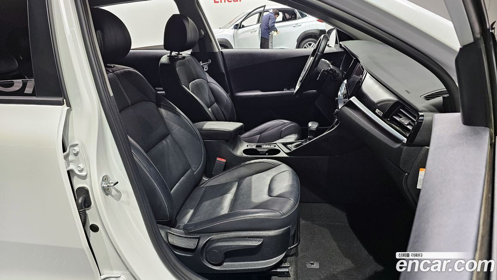 Kia The New Niro 1.6 HEV (07.2020)