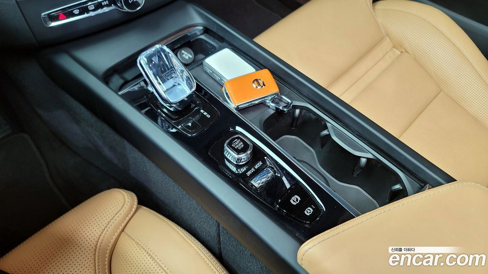 Volvo XC60 2 Generation T8 Inscription (04.2021)