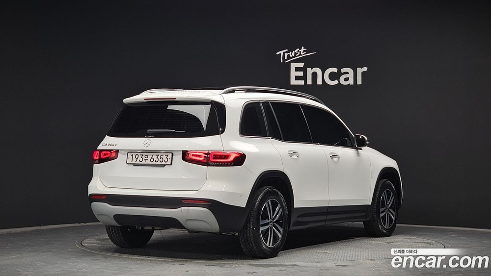 Mercedes-Benz GLB-Class X247 GLB200 d (10.2021)