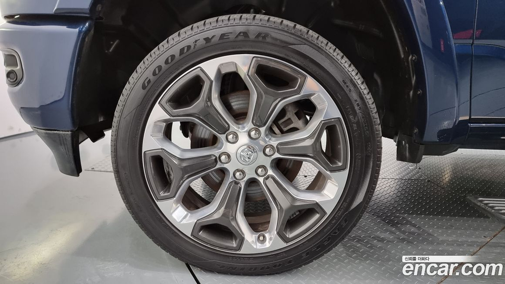 Dodge Ram Pickup 5.7 (12.2021)