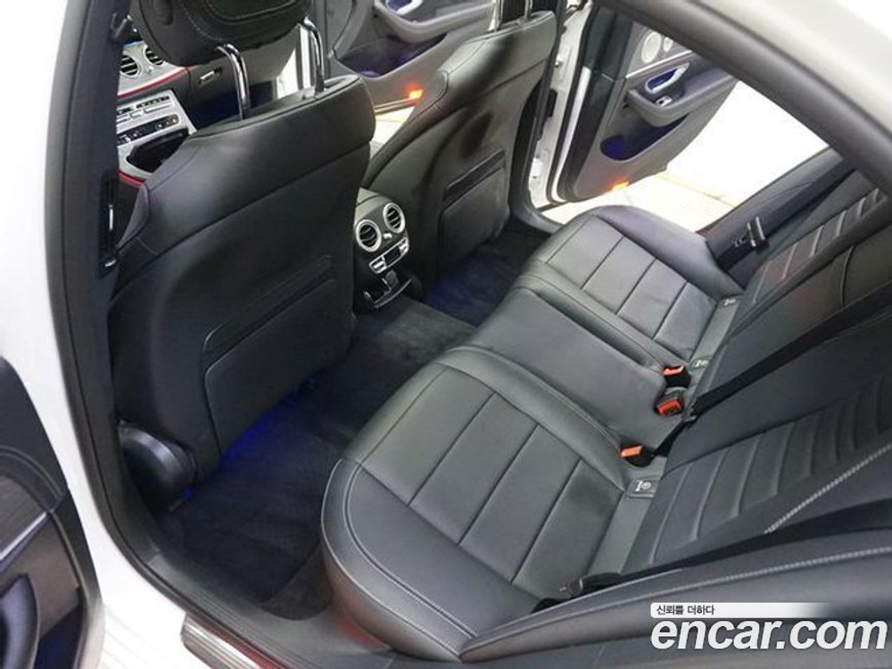 Mercedes-Benz E-Class W213 E350 4MATIC AMG Line (09.2022)