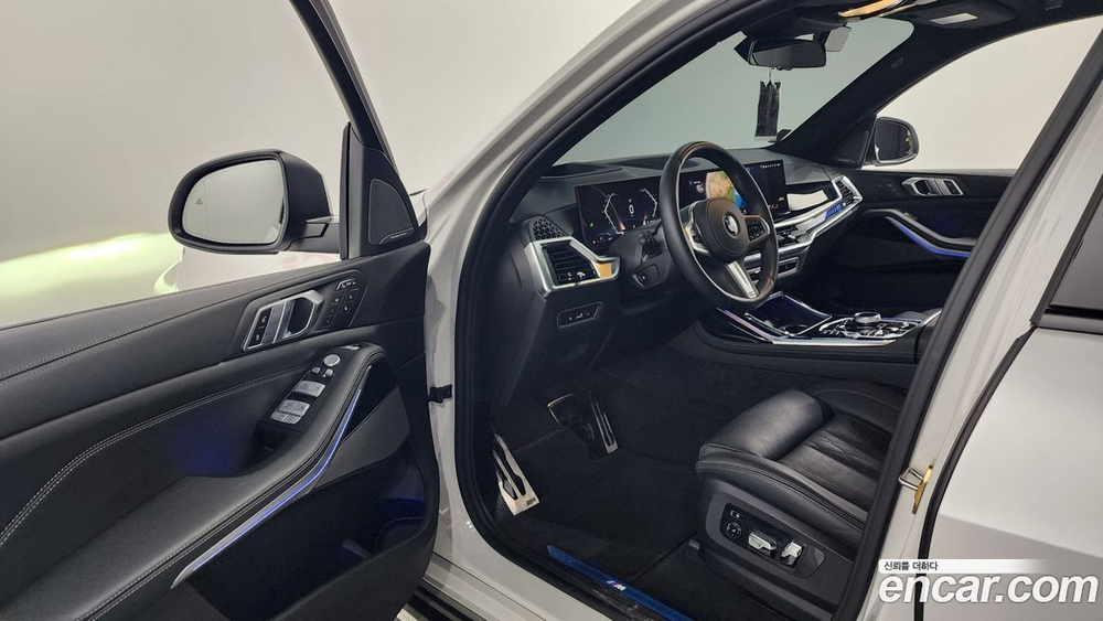 BMW X7 (G07) xDrive 40i M Sports 7-и местный (07.2023)
