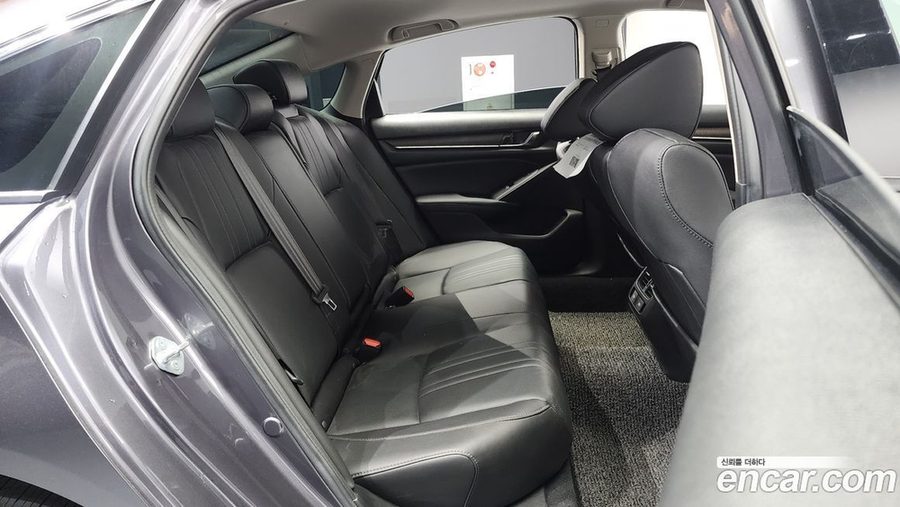 Honda Accord 10 Generation 1.5 Turbo (10.2021)