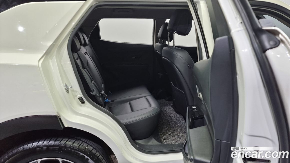 KG Mobility (Ssangyong) Beautiful Korando Бензин 1.5 2WD C5 (11.2020)