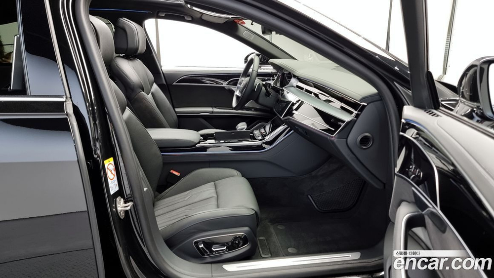 Audi A8 (D5) 55 TFSI Quattro LWB (12.2021)