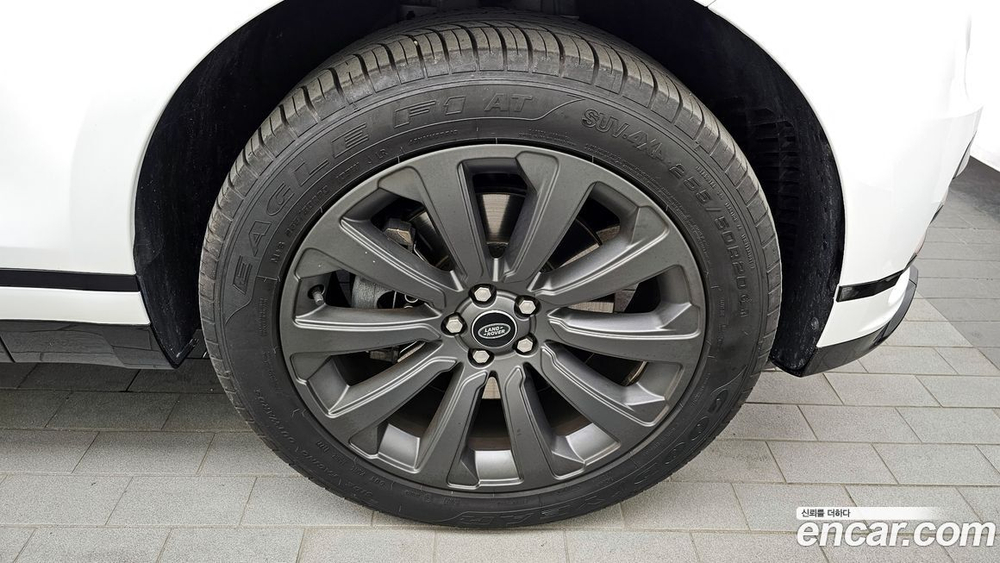 Land Rover Range Rover Bella 2.0 P250 R-Dynamic SE (03.2023)