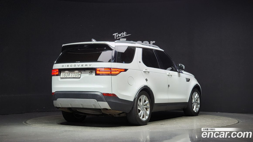 Land Rover Discovery 5 3.0 SD6 HSE (02.2020)