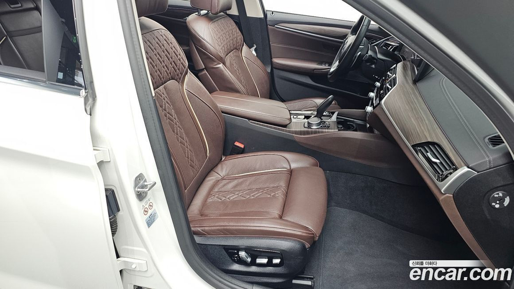 BMW 5 Series (G30) 530i Luxury (11.2020)