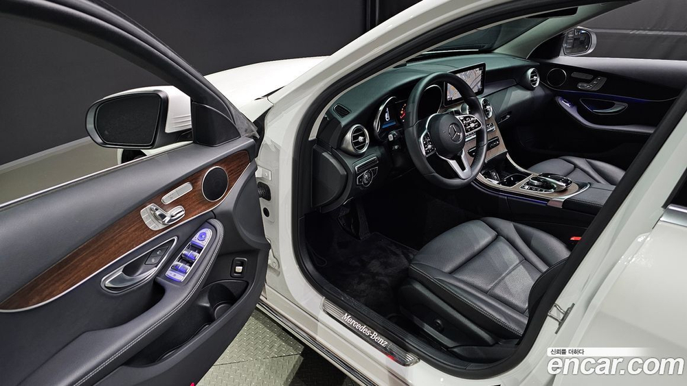 Mercedes-Benz C-Class W205 C220 d Avangarde (08.2019)