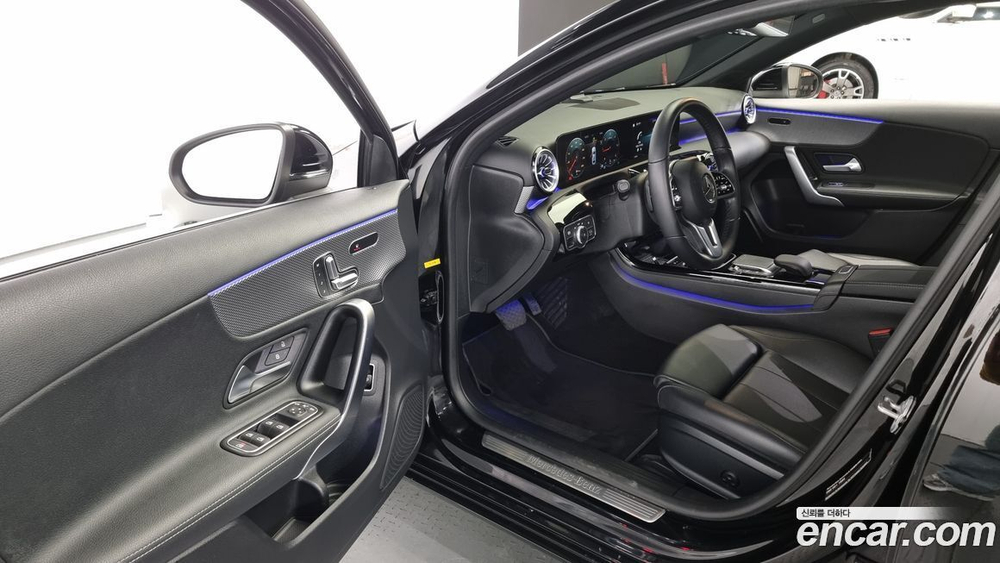 Mercedes-Benz A-Class W177 A200d Sedan (09.2021)