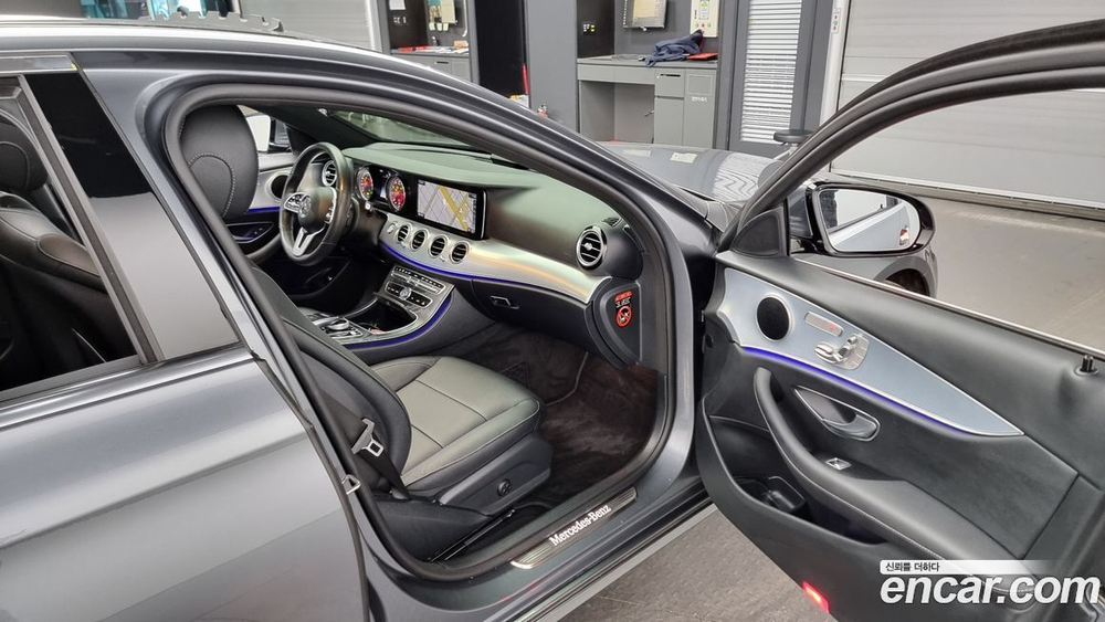 Mercedes-Benz E-Class W213 E250 Avangarde (04.2020)