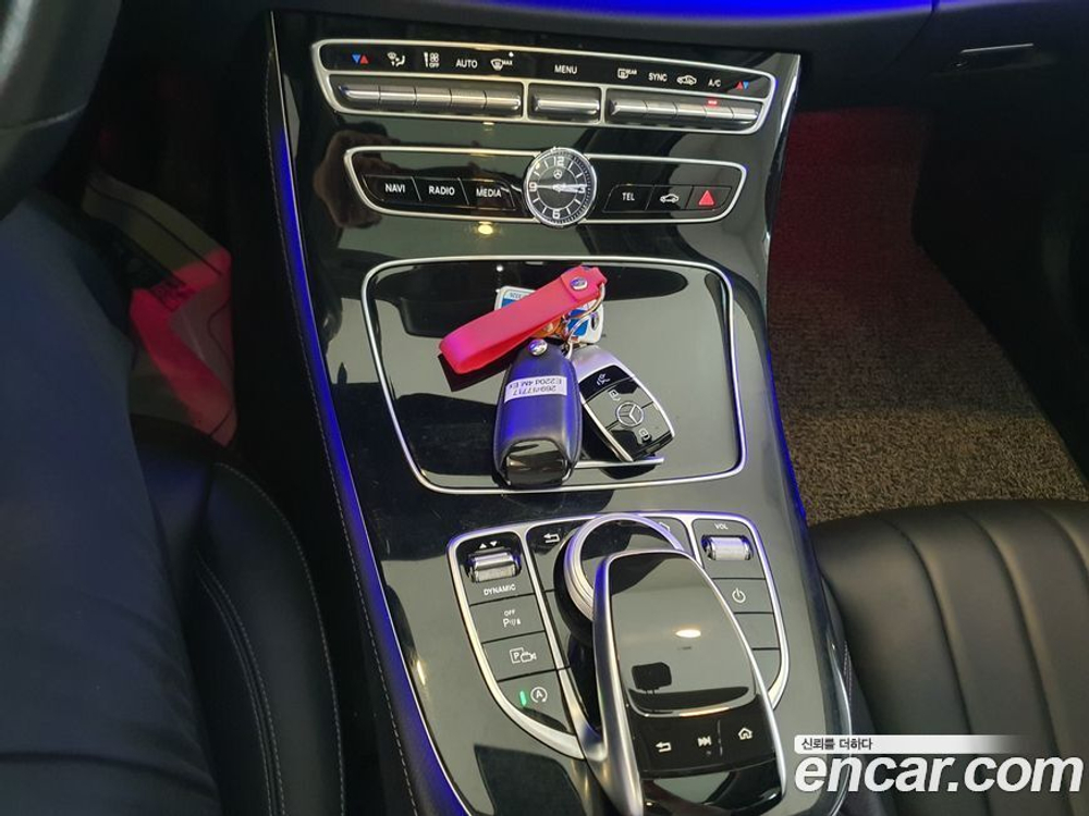 Mercedes-Benz E-Class W213 E220d 4MATIC Exclusive (10.2019)