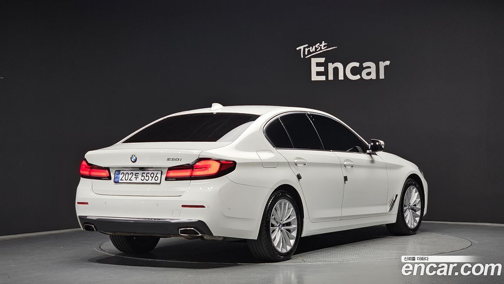BMW 5 Series (G30) 530i Luxury (11.2020)