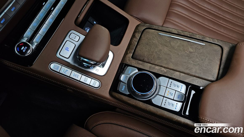 Genesis G90 3.8 AWD (02.2021)